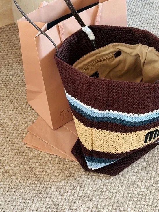 MiuMiu woven bag - Picture 3 of 8